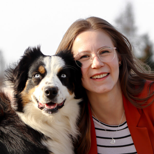 Frau mit Hund